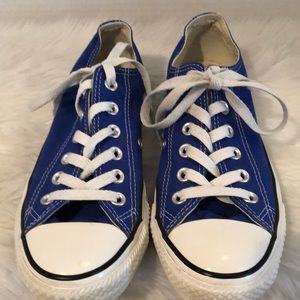Converse All Stars Women’s Low Cut Blue Sneakers